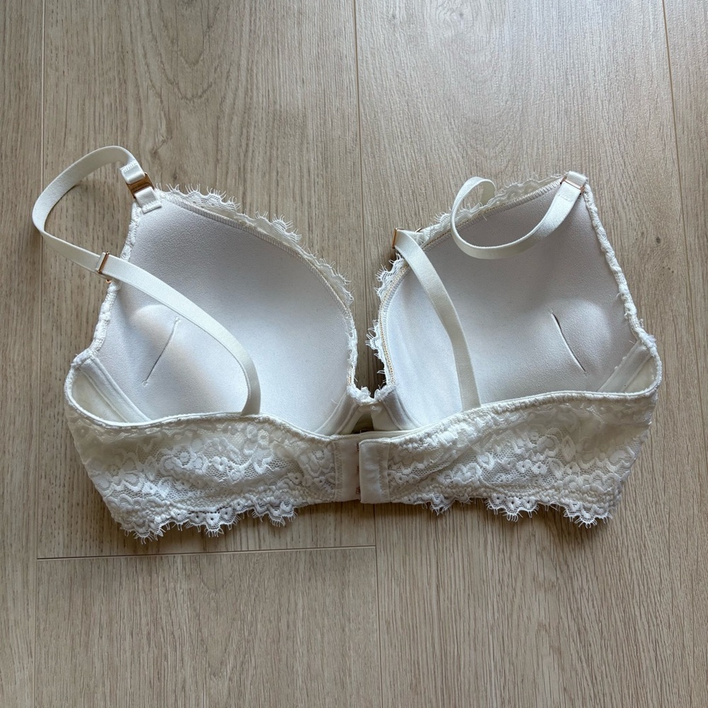 2 Aerie Push Up Bras - Picture 9 of 16